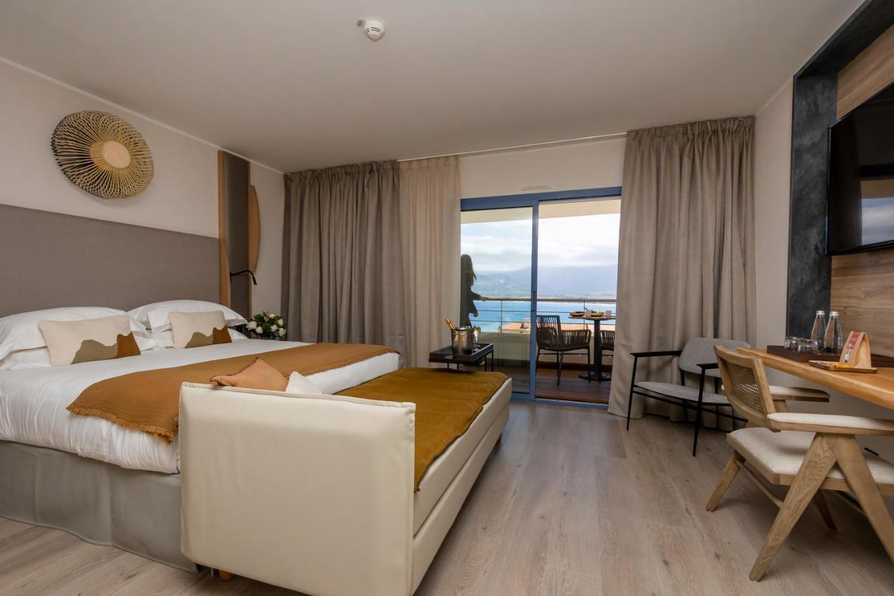 Hotel L'Acquale Calvi  Eksteriør billede