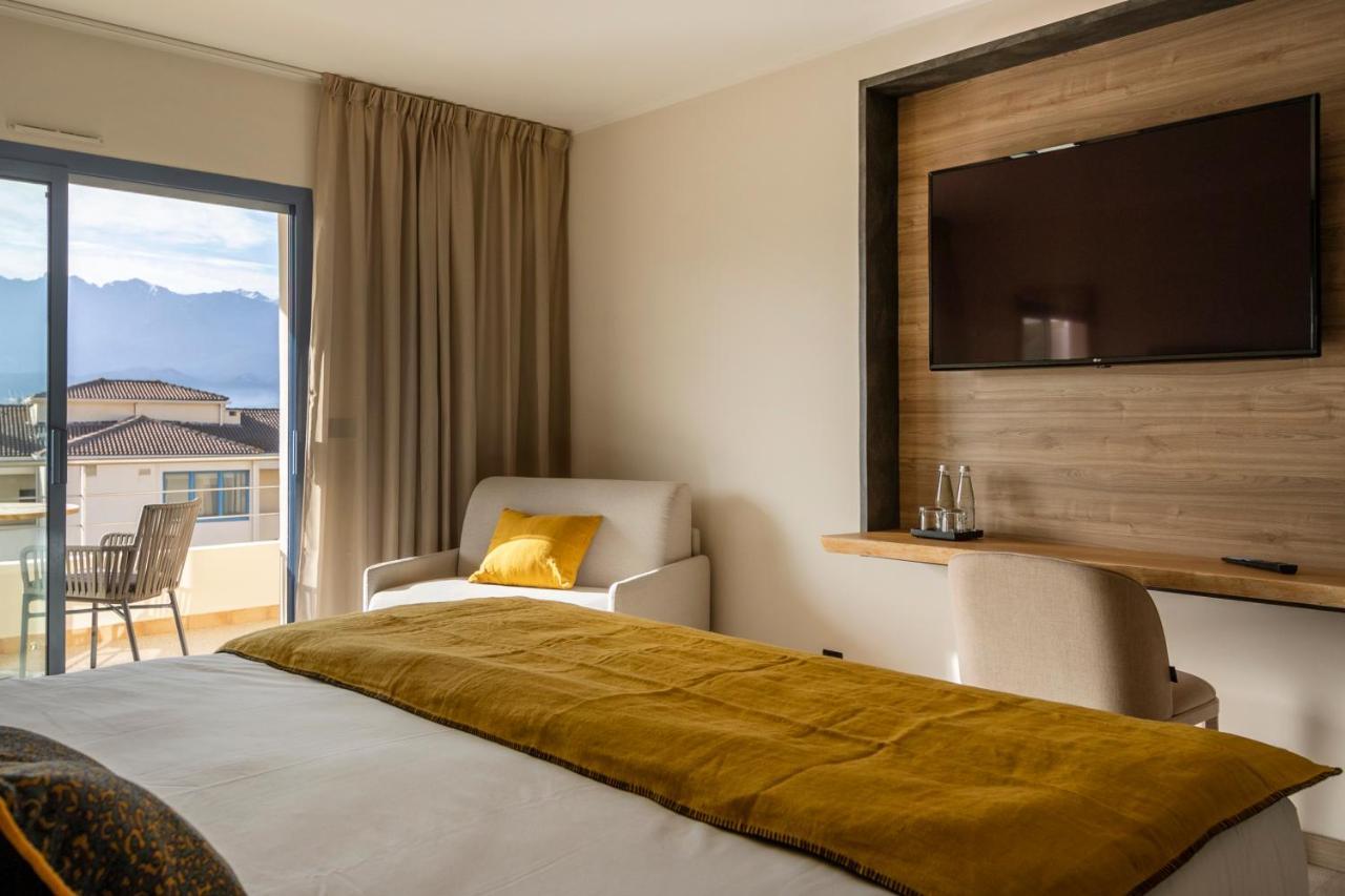 Hotel L'Acquale Calvi  Eksteriør billede